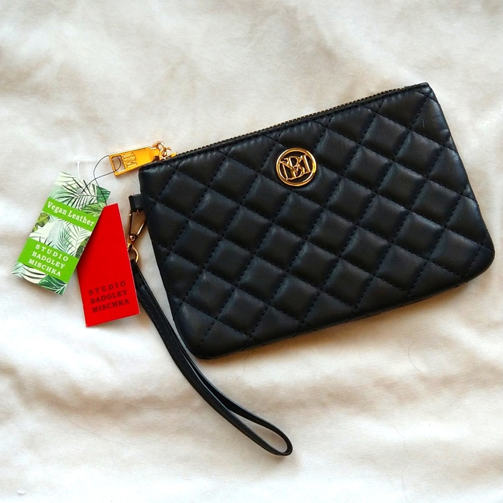 Vegan leather studio badgley mischka black zippered clutch